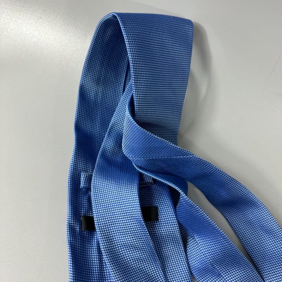 Authentic Gucci 100% Silk Blue Tie - Picture 8 of 12